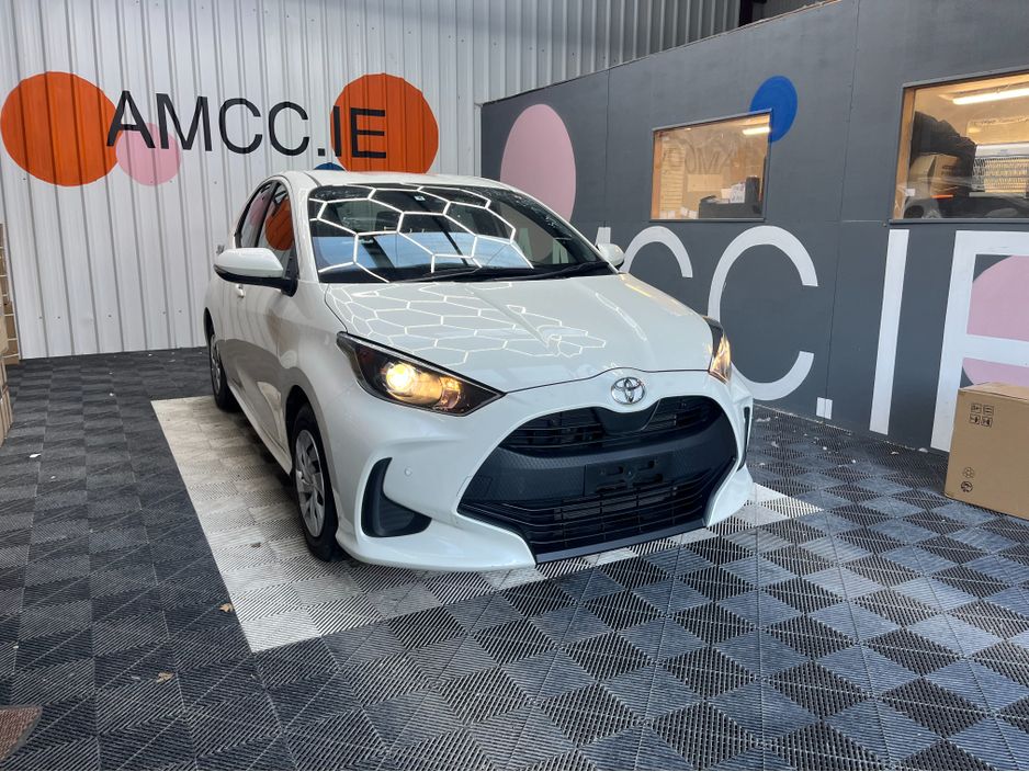 Image for 2022 Toyota Yaris 2022 TOYOTA YARIS X 1.0 AUTOMATIC / REVERSE CAMERA AND MORE