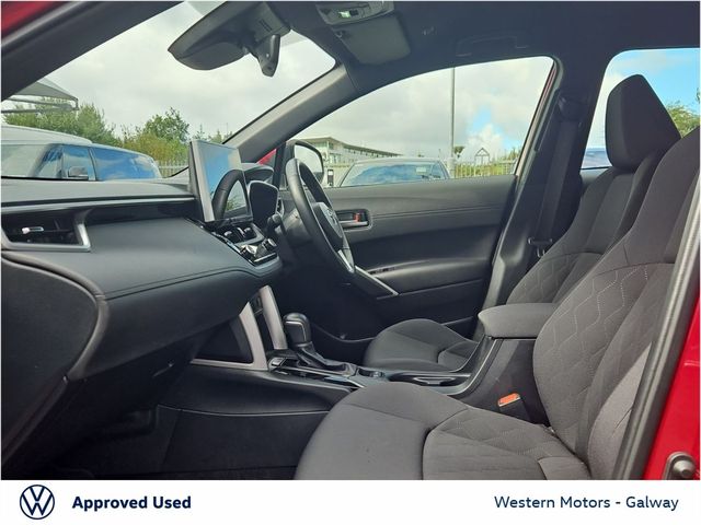 Image for 2024 Toyota Corolla Cross 1.8 Hybrid Luna