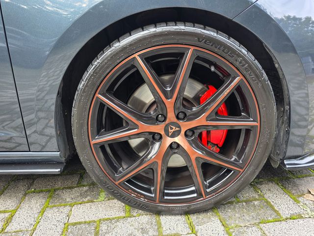 Image for 2020 SEAT Leon 2.0 TSI CUPRA 290 BHP DSG AUTO. HUGE SPEC. FINANCE ARRANGED. SIMI. AA APPROVED.