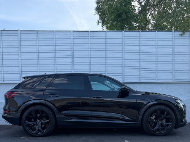 Image for 2021 Audi e-tron TECHNIK 50 QUATTRO / 22" UPGRADED ALLOYS / ONE OWNER / FULL HISTORY / *FINANCE PACKAGES AVAILABLE*