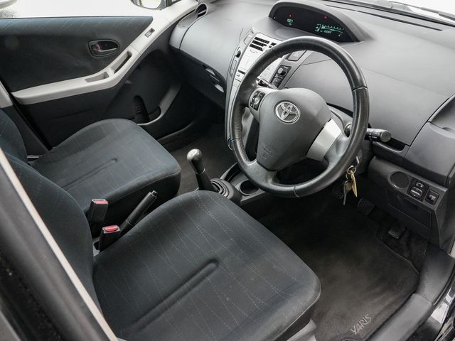 Image for 2009 Toyota Yaris NG 1.0L Luna
