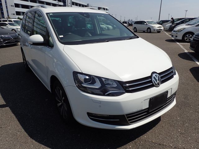 Image for 2020 Volkswagen Sharan 7SEATER=2.0 TDI HIGHLINE PLUS DIESEL AUTOMATIC // HEATED HALF LEATHER // TIMING BELT DONE=FULLY SERVICED // TWIN SLIDING DOORS // RARE EXAMPLE // STUNNING CAR THROUGHOUT // MUST BE SEEN TO APPRECIATED