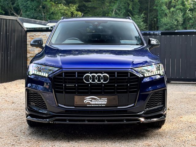 Image for 2022 Audi Q7 2022 (221) Audi Q7 S Line Black Edition 55 TFSI e