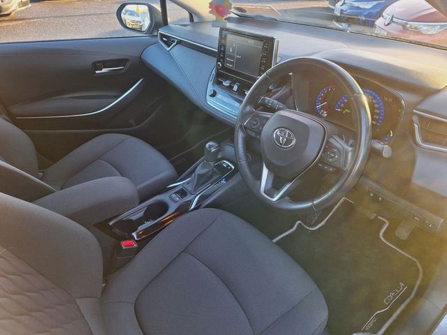 Image for 2022 Toyota Corolla 1.8 Hybrid Luna **AUTOMATIC, CRUISE CONTROL, BLUETOOTH, REAR VIEW CAMERA**