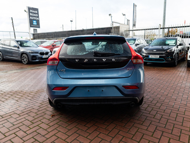 Image for 2016 Volvo V40 2.0D4 MOMEMTUM 5DR HATCHBACK AUTOMATIC// AS NEW CONDITION // BUY WITH CONFIDENCE AA AND SIMI APPROVED DEALER 2025 // FINANCE ARRANGED // ALL TRADE INS WELCOME // 