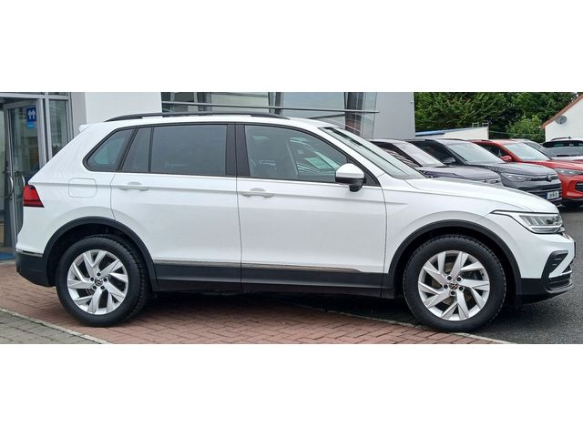 Image for 2024 Volkswagen Tiguan LIFE 2.0TDI DSG 150HP **REAR VIEW CAMERA, APP CONNECT, ADAPTIVE CRUISE CONTROL**