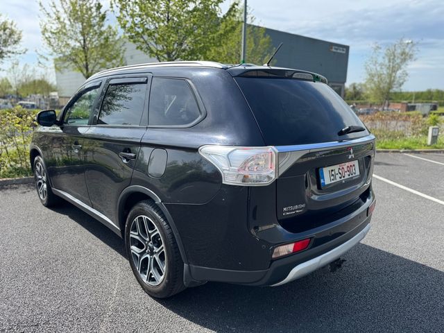 Image for 2015 Mitsubishi Outlander NEW 2.2 DID 4WD 7-STR 6M 150PS AS&G 6MT 4DR