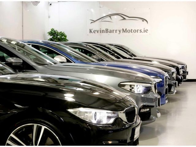 Image for 2022 BMW X3 30E M SPORT (PRO PACK) X-DRIVE AUTOMATIC **ONE OWNER / 20" ALLOYS / ADAPTIVE SUSPENSION / ADAPTIVE LED HEADLIGHTS / BMW M SEATBELTS / HEADS UP DISPLAY / GESTURE CONTROL / SAT NAV / REVERSE CAMERA**