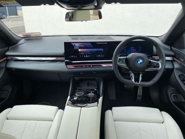 Image for 2026 BMW 5 Series 530e M Sport Saloon