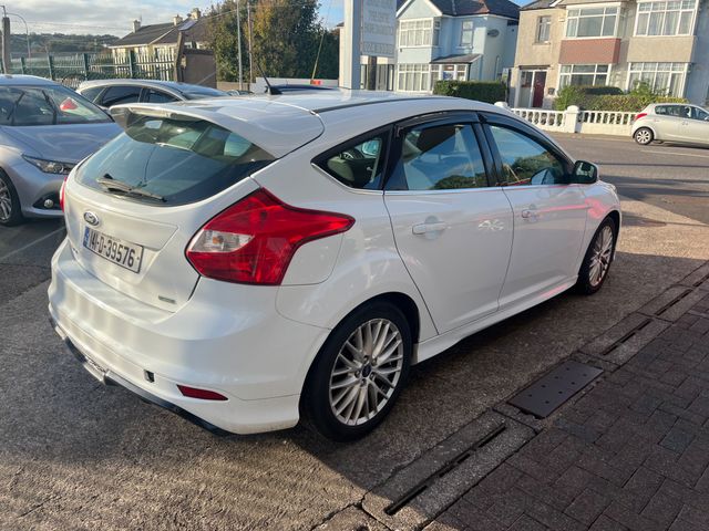 Image for 2014 Ford Focus 1.0 Ecoboost Zetec S 125PS 5DR