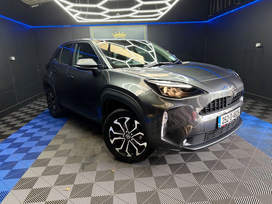 Image for 2025 Toyota Yaris Cross 1.5 Hybrid Luna