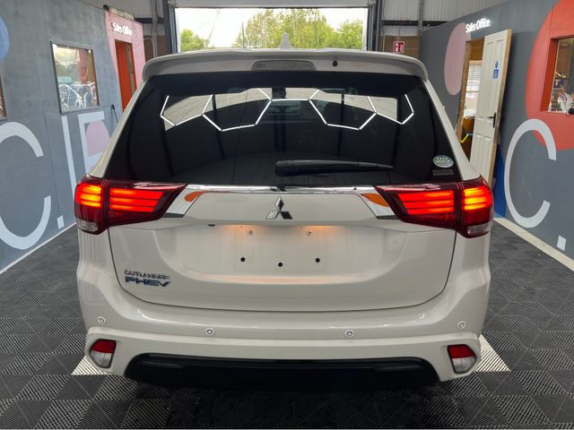 Image for 2020 Mitsubishi Outlander €24950 OUTLANDER 2.4 HYBRID / 77k KMs / HEATED SEATS + WHEEL , REVERSE CAMERA , ADAPTIVE CRUISE & MORE