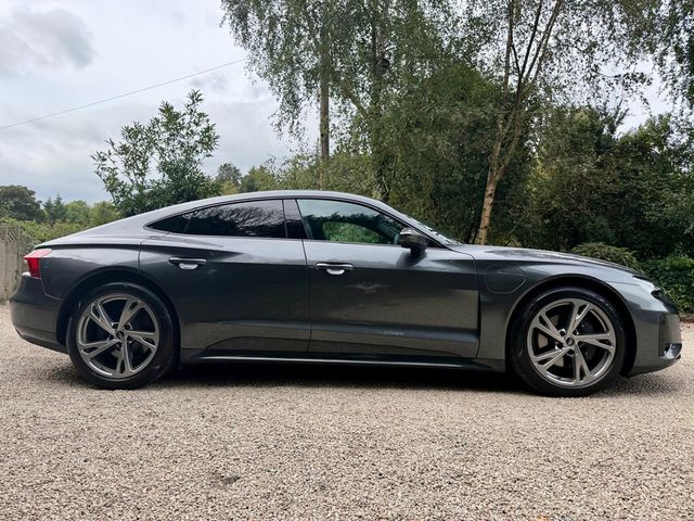 Image for 2023 Audi e-tron GT *Daytona Grey…523bhp*