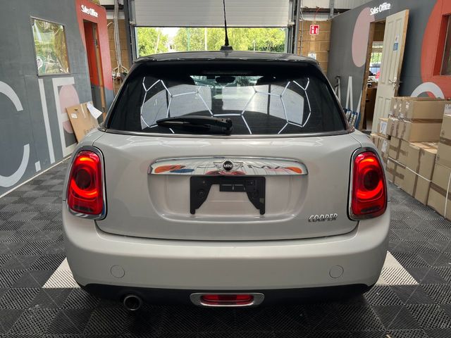 Image for 2016 Mini Cooper 2016 MINI COOPER 1.5 AUTOMATIC / CRUISE CONTROL / PARKING CAMERA AND MORE