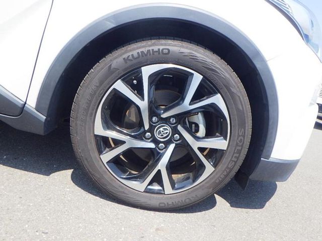 Image for 2017 Toyota C-HR 172 G Half Leather