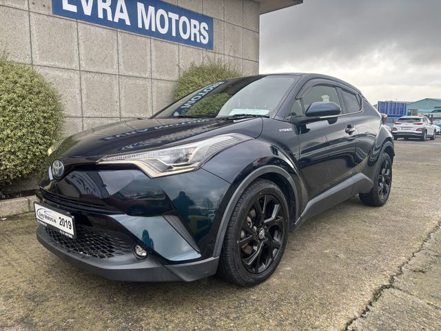 Image for 2019 Toyota C-HR SOL AUTOMATIC HYBRID 1.8 PETROL //LOW MILES//HIGH SPEC//HEATED HALF LEATHER SEATS//KEYLESS ENTRY//ADAPTIVE CRUISE CONTROL//