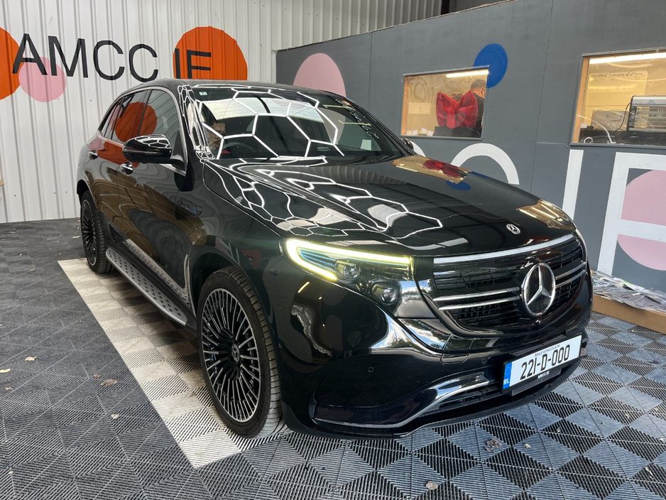Image for 2022 Mercedes-Benz EQC 2022 MERCEDES-BENZ EQC400 AUTOMATIC / CRUISE CONTROL / PARKING CAMERA / PANORAMIC ROOF/ ELECTRIC MEMORY & HEATED SEATS / PADDLE SHIFTERS / AMBIENT LIGHTS AND MORE