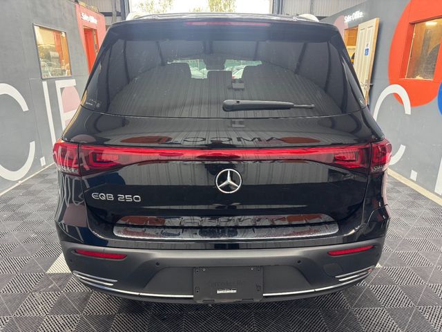 Image for 2023 Mercedes-Benz EQB 2023 MERCEDES-BENZ EQB 250 AUTOMATIC/ CRUISE CONTROL / 360 CAMERA / ELECTRIC MEMORY & HEATED SEATS / PADDLE SHIFTERS / AMBIENT LIGHTS AND MORE