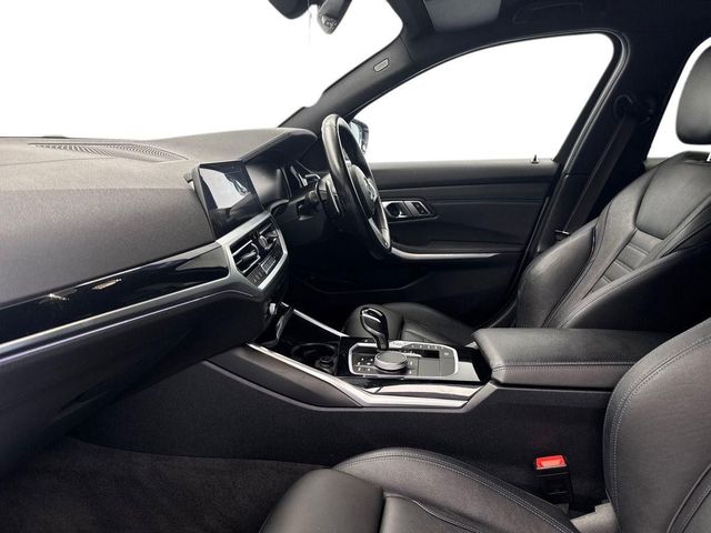 Image for 2022 BMW 3 Series M SPORT AUTO 330E *FREE HAMPER* €120 P/W
