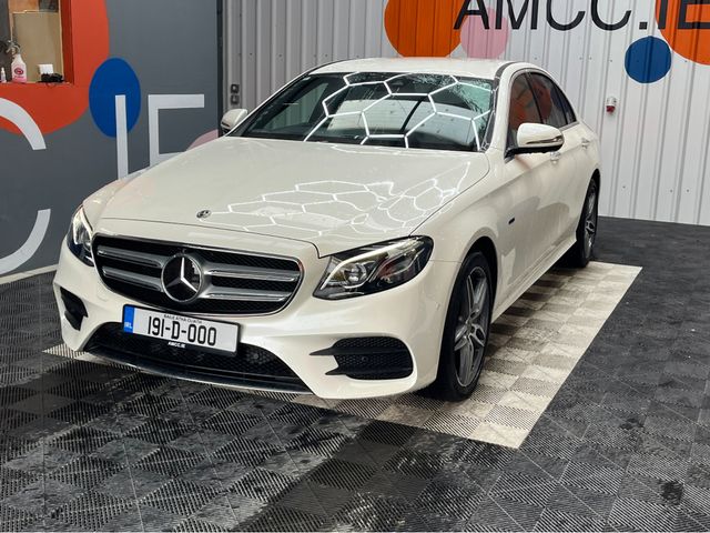 Image for 2019 Mercedes-Benz E Class 2019 MERCEDES E CLASS E350e PHEV SPORT AUTOMATIC / 26K KM / HEATED LEATHER INTERIOR 