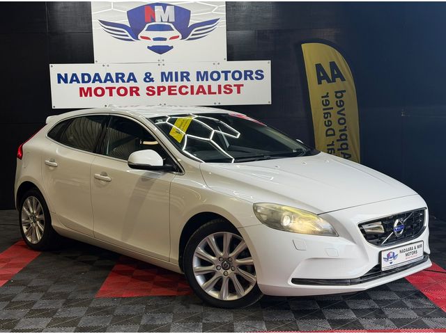 Image for 2015 Volvo V40 