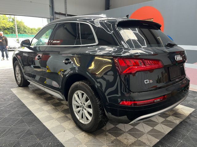 Image for 2019 Audi Q5 2019 AUDI Q5 AUTOMATIC 2.0 40 TDI QUATTRO SPORT DIESEL / 65K KMS / ADAPTIVE CRUISE CONTROL, REVERSE CAMERA, HEATED SEATS & MORE