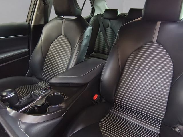 Image for 2019 Toyota Camry Hybrid 
