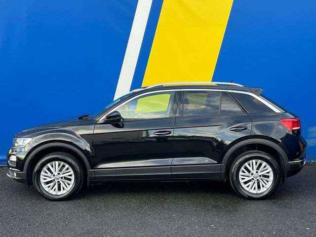 Image for 2021 Volkswagen T-Roc DESIGN 1.0 TSI // TAXED 04/26 // APPLE CARPLAY/ANDROID AUTO // 16" MULTISPOKE ALLOYS