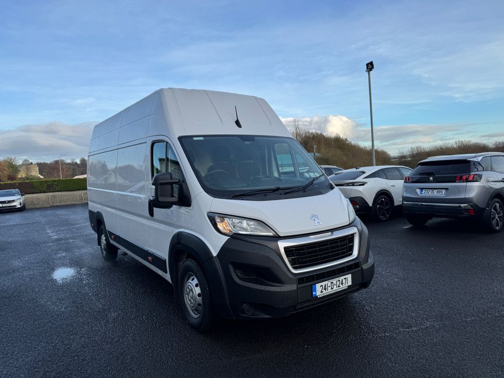 Image for 2024 Peugeot Boxer 