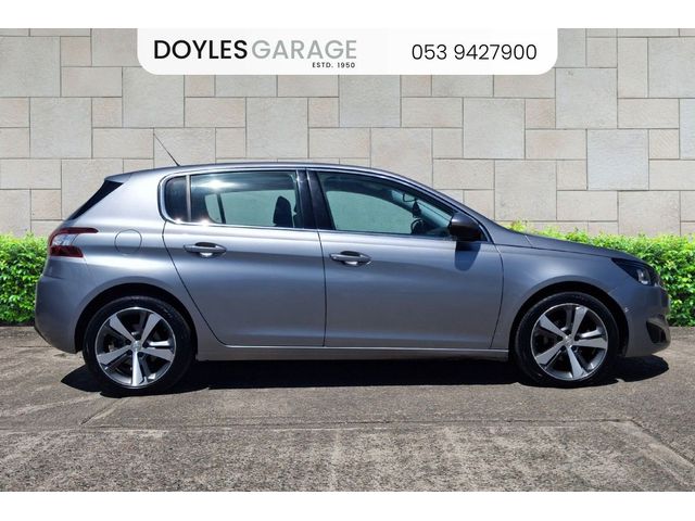Image for 2017 Peugeot 308 Allure 1.6 Blue HDi 100bhp *PRIVATE SALE*