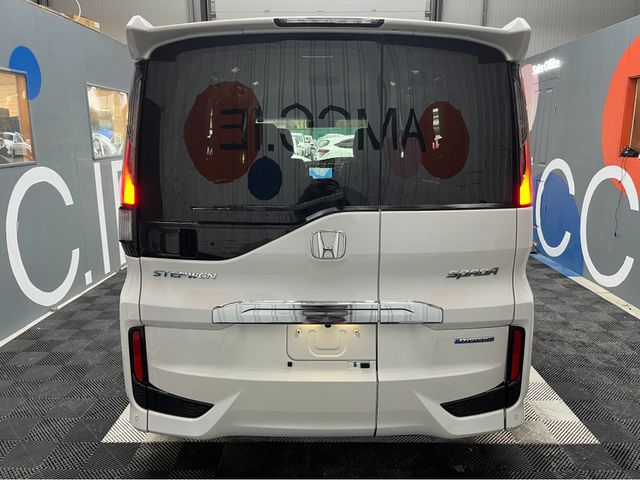 Image for 2019 Honda Stepwagon €25950 2019 HONDA STEPWAGON HYBRID G EX SENSING BLACK STYLE 2.0 AUTOMATIC / CRUISE CONTROL / REVERSE CAMERA / AUTOMATIC DOORS / 7 SEATS