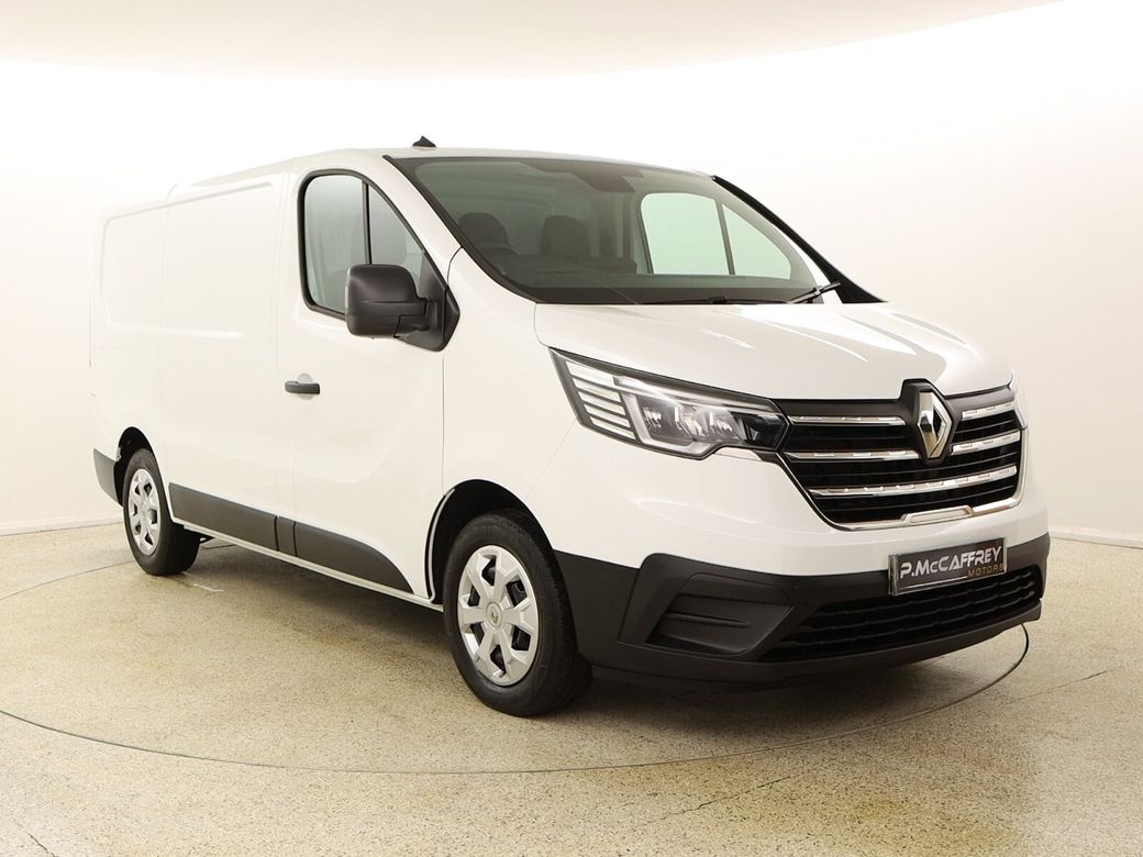 Image for 2023 Renault Trafic 
