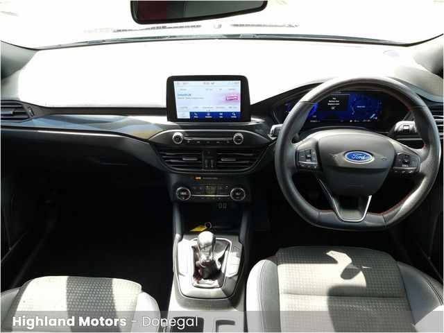 Image for 2022 Ford Focus ST Line