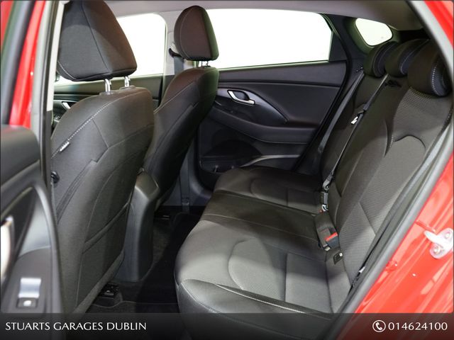 Image for 2019 Hyundai i30 I30 FASTBACK 5DR*FIRE RED, APPLE CARPLAY / ANDROID AUTO, AIR CON, CRUISE CONTROL, REAR CAMERA, AUTO LIGHTS & WIPERS, 1 OWNER, FULL HYUNDAI SERVICE HISTORY*