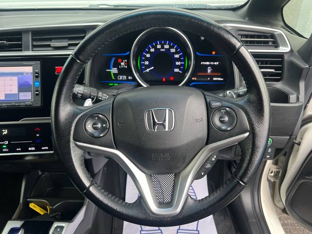 Image for 2016 Honda Fit S-PACKAGE 1.5 HYBRID AUTO // FULL SERVICE HISTORY // 16" DIAMOND CUT ALLOYS // REVERSE CAMERA