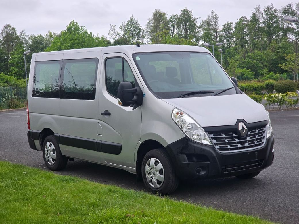 Image for 2018 Renault Master WAV including Electric Lift