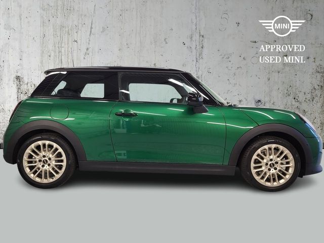 Image for 2025 Mini Cooper Cooper C exclusive