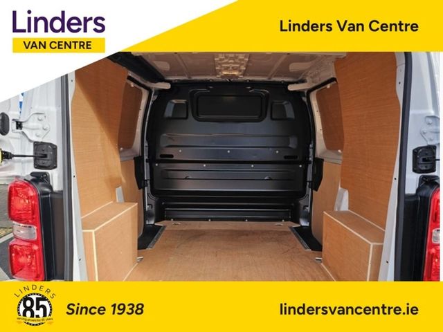 Image for 2024 Opel Vivaro EX DEMO MWB LOW KMS 