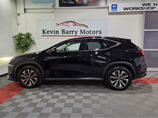 Image for 2024 Lexus NX 450H+ 2.5 PHEV PREMIUM PACK 4WD AUTOMATIC **ONE OWNER / HIGH SPEC / ADAPTIVE CRUISE CONTROL / BLIND SPOT ASSIST / ELECTRIC BOOTLID / FULL BLACK LEATHER / HEATED FRONT SEATS / WIRELESS PHONE CHARGING**