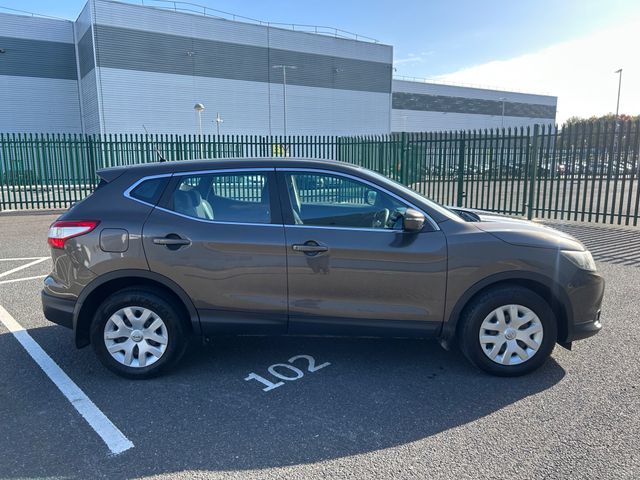 Image for 2015 Nissan Qashqai 1.2 PETROL, LOW MILEAGE, NEW NCT, FINANCE, WARRANTY, 5 STAR REVIEWS