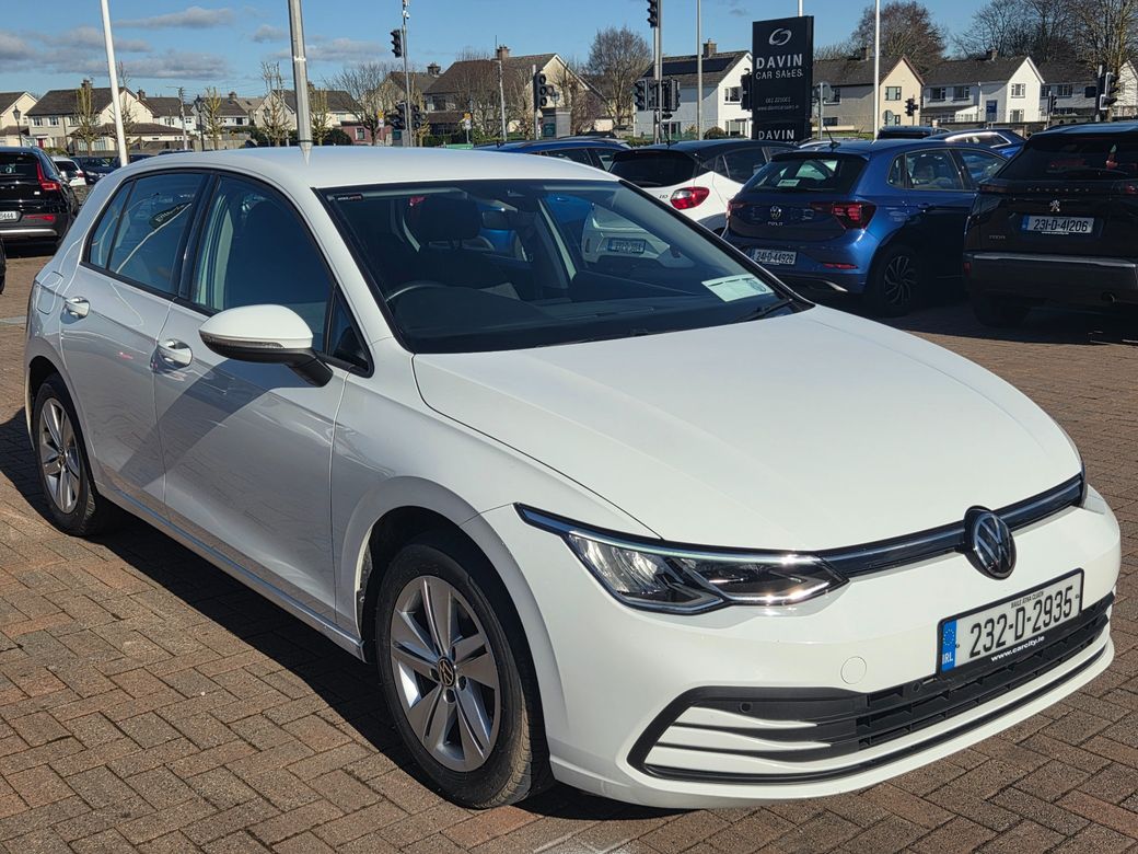 Image for 2023 Volkswagen Golf Life 1.0 TSI 110HP 5DR