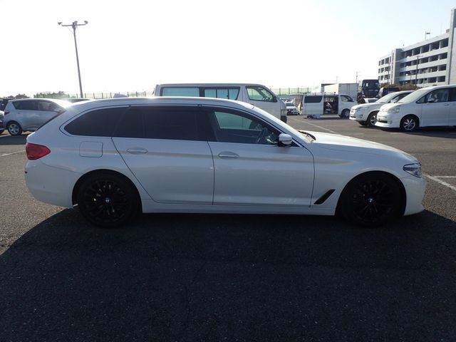 Image for 2017 BMW 5 Series 523D SPORT DIESEL AUTOMATIC ESTATE**M5 REPLICA**PAN ROOF** MEGA SPEC=FULLY LOADED // ELECTRIC HEATED LEATHER SEATS // APPLE CARPLAY // ELECTRIC TAILGATE // PRIVACY PACK // IMMACULATE EXAMPLE