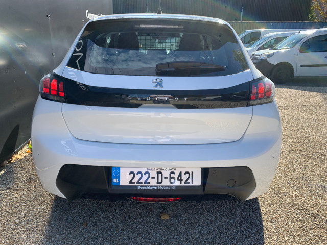Image for 2022 Peugeot 208 ELECTRIC ACTIVE 50 KWH 136 BHP COMMERCIAL AUTO // 07/27 CVRT // ONE OWNER // STUNNING CONDITION // 