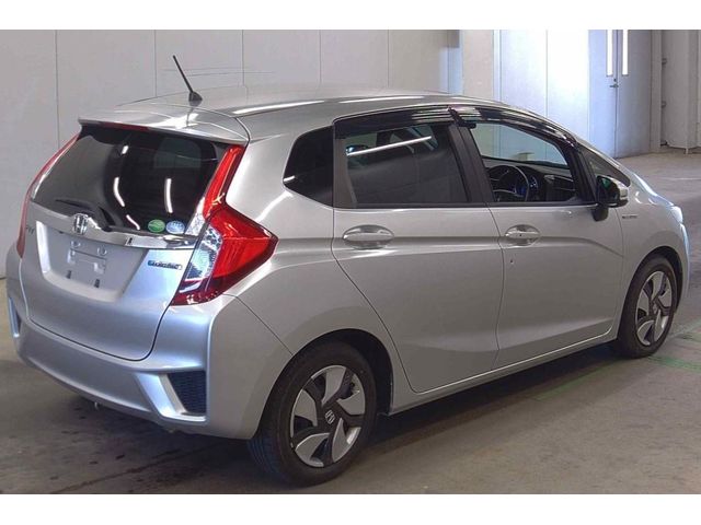 Image for 2015 Honda Fit Hybrid 1.5 i-VTEC Automatic