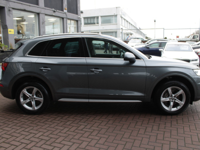 Image for 2020 Audi Q5 2.0TDI QUATTRO S-LINE EDITION AUTO // STUNNING CAR IN IMMACULATE CONDITION // WELL WORTH VIEWING // BUY WITH CONFIDENCE AA AND SIMI APPROVED DEALER 2025 // FINANCE ARRANGED // TRADE INS WELCOME //