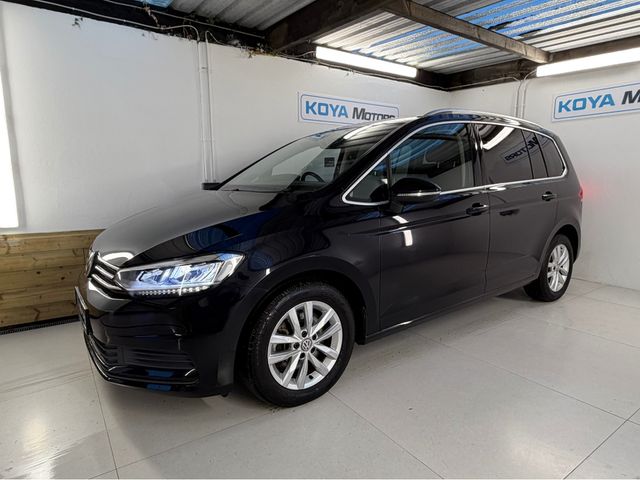 Image for 2018 Volkswagen Touran 7 SEATER=1.4 TSI COMFORTLINE PRO PLUS PETROL AUTOMATIC // REVERSING CAMERA // CRUISE CONTROL // LANE ASSIST // TOP SPEC // UPGRADED ALLOYS // FOGS // VW MATRIX LIGHTING // FULL PRIVACY PACK