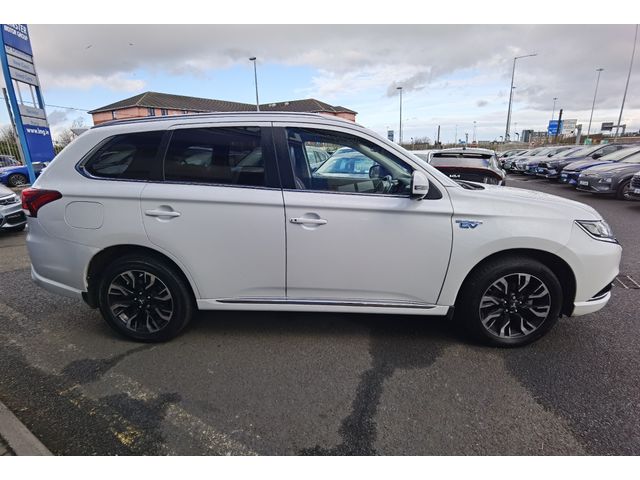 Image for 2018 Mitsubishi Outlander 2.0 5H AUTOMATIC PETROL PLUG-IN HYBRID - FINANCE AVAILABLE - CALL US TODAY ON 01 492 6566 OR 087-092 5525