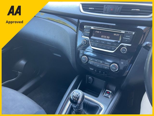 Image for 2015 Nissan Qashqai 1.5 DSL SV SAFETY PK 4 4DR