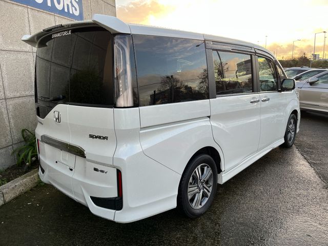 Image for 2020 Honda Stepwagon 7 SEATER AUTOMATIC HYBRID 2.0 PETROL //REVERSE CAMERA//KEYLESS ENTRY//POWER SLIDING REAR DOORS// 