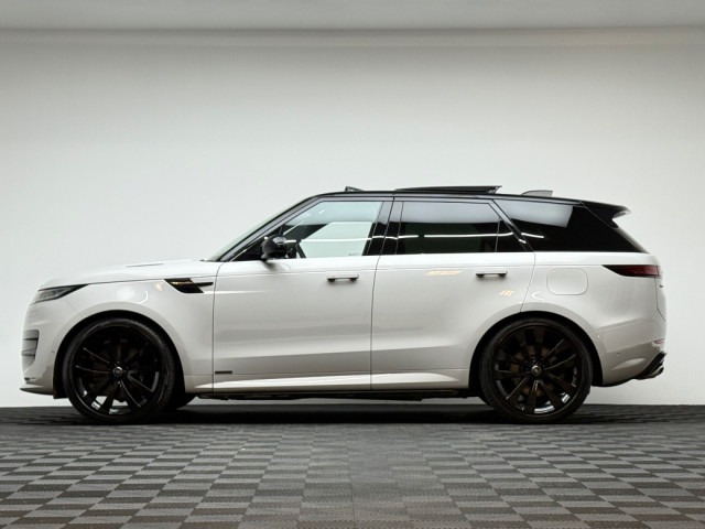 Image for 2024 Land Rover Range Rover Sport N1 AUTOBIO P440E *CREWCAB*